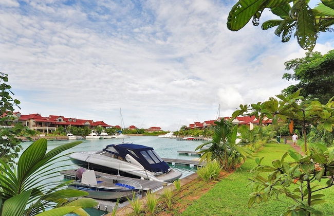 Eden Island, Beach front, Luxury, 3 Bed Ensuite, WiFi - Photo 28