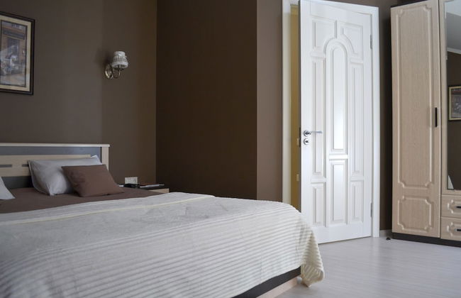 Townhouse Park & House - Photo 20