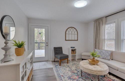 Cozy Fully-Renovated 2 BRM 2 Bath Near North Hills - Foto 2