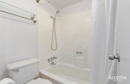 Waterfront Loft w Park View with Pool and Dock Access - Foto 24