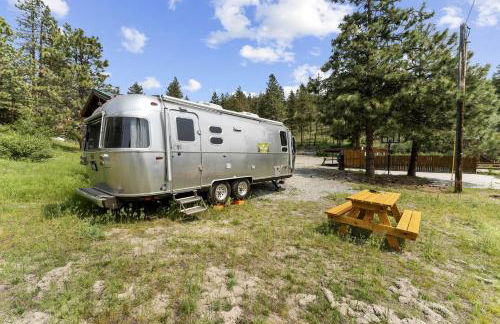 Fully-Equipped Airstream Rental for Glamping in Chelan, Washington - Foto 1