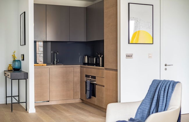 Stylish Studio Apartment With River Views in Londons Bustling Docklands - Foto 10