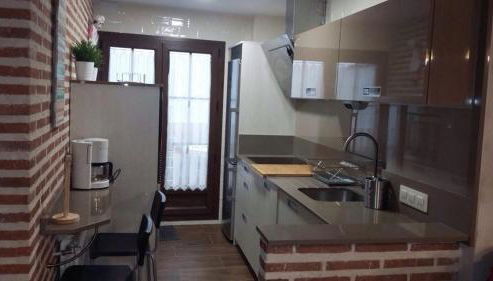 La plazuela Navaluenga - Photo 4