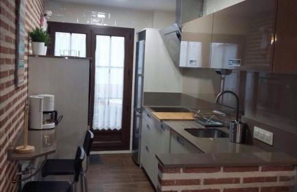 La plazuela Navaluenga - Photo 4