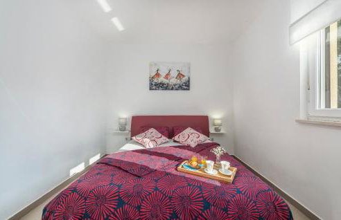 Villa Marilu, modern villa with pool near the sea - Foto 24