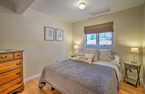 Picturesque Cottage with Sunroom on Ashmere Lake! - Foto 14