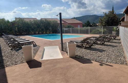 Appartement 4 pièces dans une petite résidence calme, climatisation et piscine - Foto 1