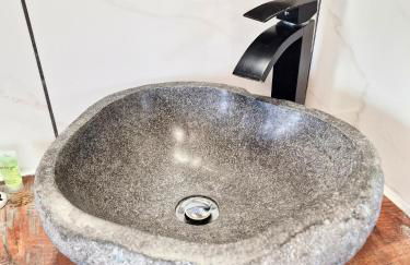 Otter 3 Lodge -Jungle Inspired -Dog Friendly -Private Hot Tub -Warminster-Bath-Salisbury - Foto 9