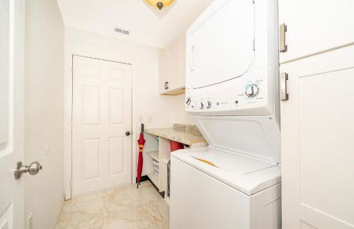 South Facing Private Pool with Lake View & Spa - Quiet Vacation Area - Family Friendly - Foto 76