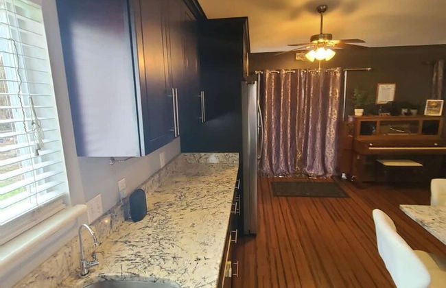 Remodeled and Inviting Free EV Charging Station Level 2 - Photo 30