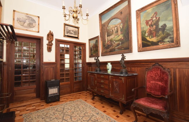 Sprawling Villa Near Alenquer - Photo 2