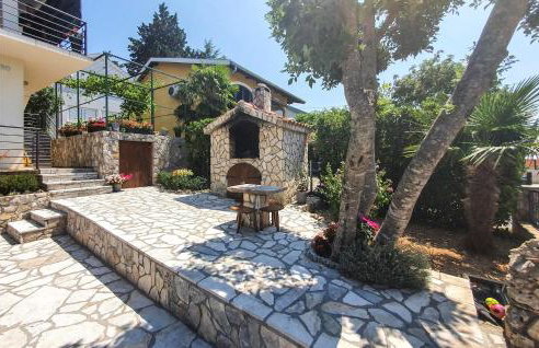 2 Bedroom Awesome Apartment In Krusevo - Foto 2