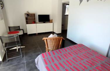 Studio R Homps - Photo 1