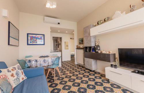 Villa Liliana - Sirena - Trilocale Elegante con Balcone Vista Mare - Accesso Diretto alla Spiaggia - Foto 8