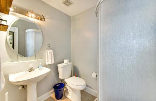 Walk to Public Beach Access Norfolk Family Home - Foto 25