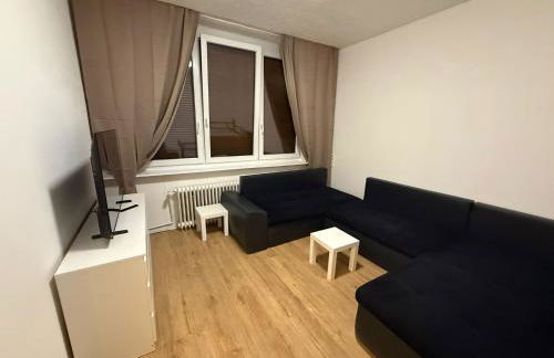 Apartment 2 Zimmer Küche Bad TV Garten WLAN - Foto 1