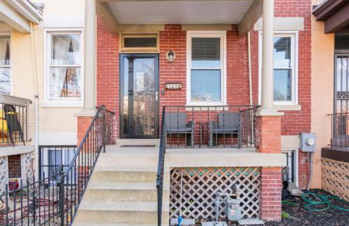 Comfortable 4 Bedroom Home with City View Near Capitol Hill Washington DC - Foto 11