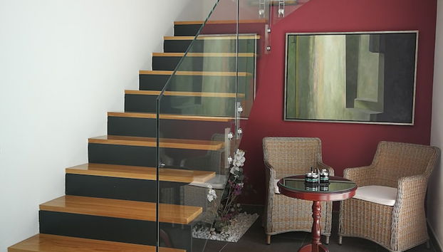 Coin salon dans le hall