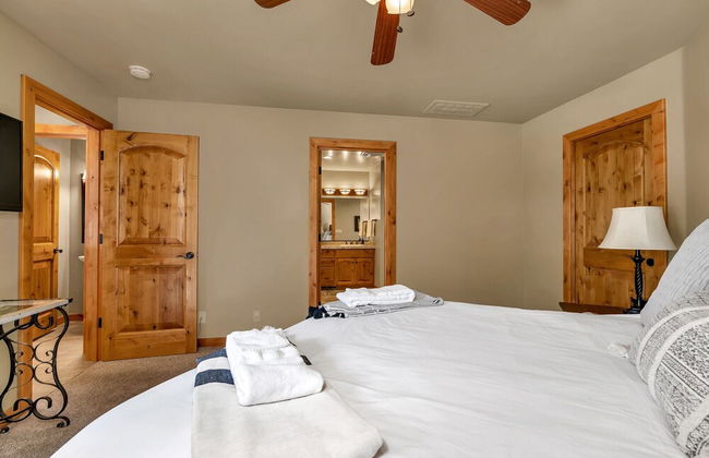 Bass Lake Beauty! 4 BDR Sleeps 16, Lakefront Views - Foto 6