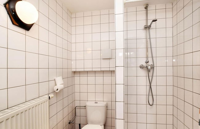 Lovely Holiday Home in Richelle With Barbecue - Photo 25