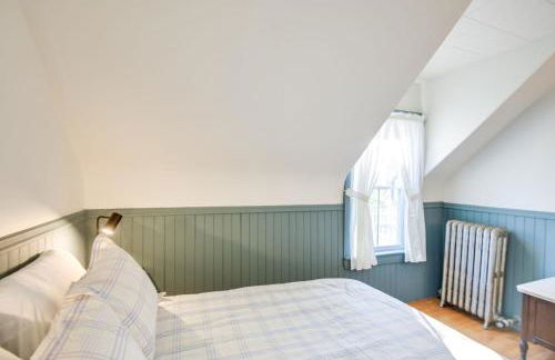 Walk to Downtown Saco from Cozy Coastal Apt - Photo 24