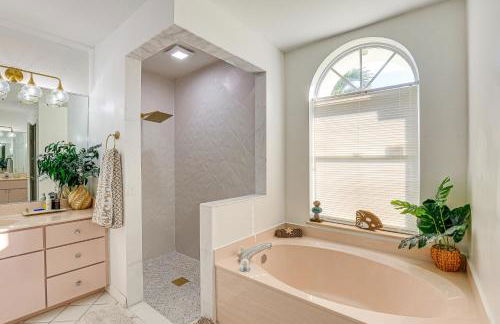 Port St Lucie Canal-Front Home with Heated Pool! - Foto 13