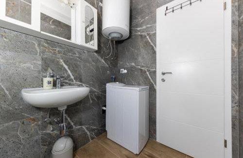 House Niko T with 6 apartments - Foto 64