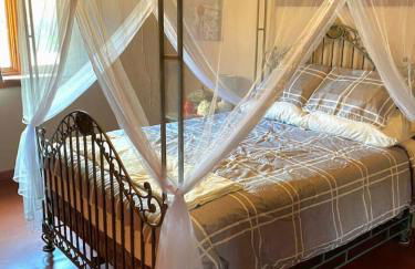 Waterfront Sunset Cabin with Patio and Firepit 2 bdrm - Foto 9