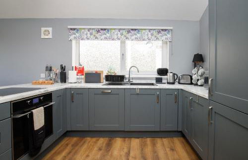 Carloway Self Catering, 5A Upper Carloway, Isle of Lewis, Outer Hebrides - Off grid, outdoor, wood fired hot tub and infra red sauna - Photo 21