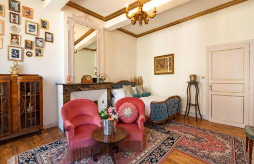 CHAMPAGNE HOUSE- Oasis de luxe & de charme - coeur de ville - 10-12 pers - piscine, cuisine d'été, patio, bar & piano - Photo 19