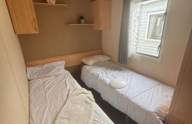 Singh&Leite Family Caravan Sleeps 6 - Foto 17