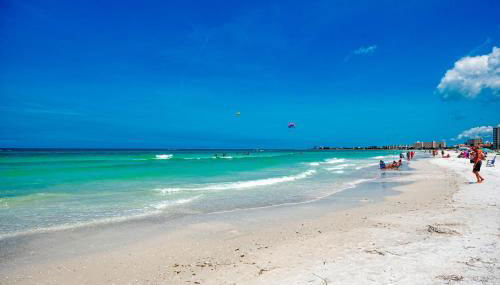 Bikini Tini Time - Foto 5