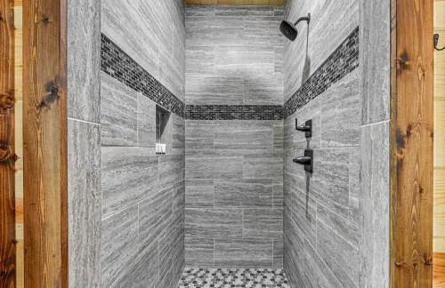 Private Hot Tub Luxe Cabin in Broken Bow! - Foto 12