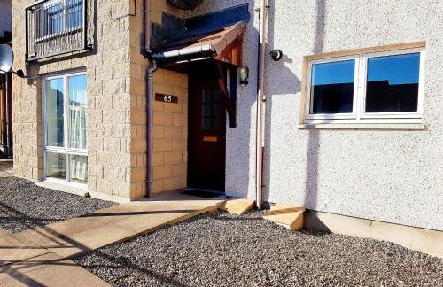 Hill View 2 bedroom free parking - Photo 29