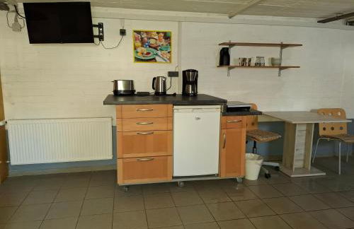 Gästezimmer Monika für Radtouristen, Geschäftsreisende und Monteure mit eigenem Bad im Souterrain - Photo 7