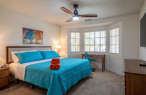 Coachella Chill: Luxury 4BR/4King Paradise Retreat - Foto 58