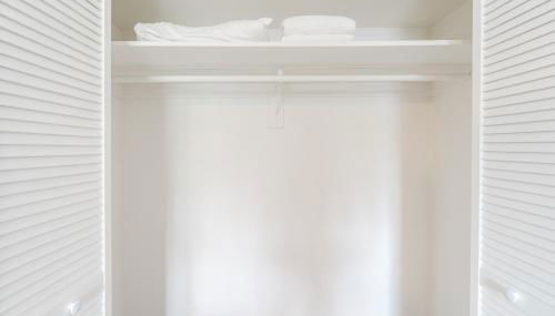 Boca Waterfront Oasis Walk to Beach with Pool, Hot Tub, Gym - Foto 2, wardrobe