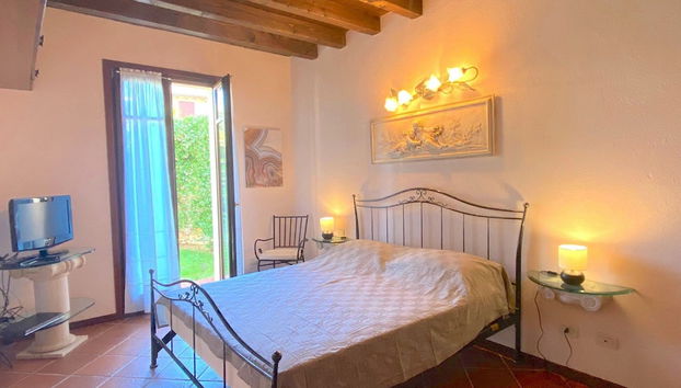 Nice Apartment on Ground Floor near Peschiera - Foto 3, Habitación