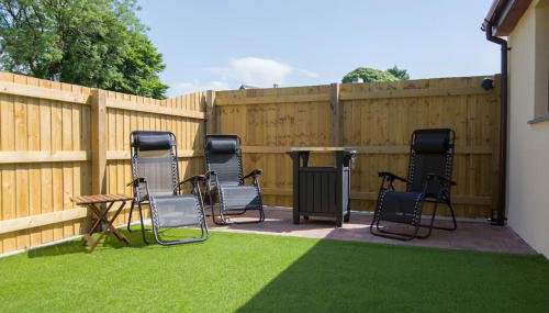 Hendra Retreat Owls Roost Cottage North Cornwall - Foto 5, sunbed, Garden view