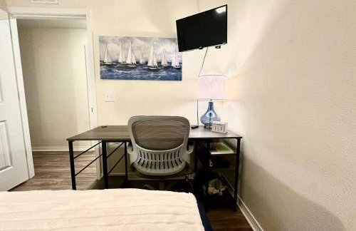 Close to Downtown, Beaches, and NAS! - Photo 31