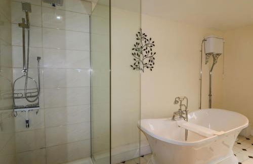 The Manor House at Kenwick Lodge - Foto 41