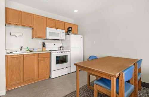 Pool and Hot Tub Ground Floor Studio - Oceanfront - Full Kitchen - Patio - Foto 13