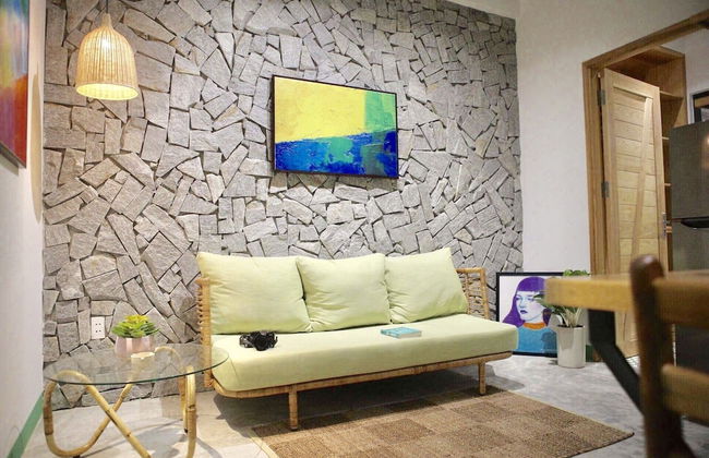 Uri House - Photo 43