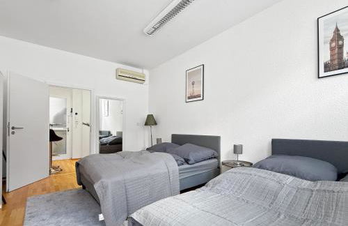 Zentrale Wohnung für 12 Gäste nahe Schlossplatz - Foto 19