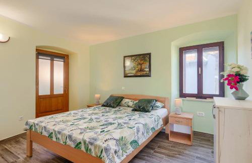 Mediterranes Apartment mit Panoramablick, Pool, Privatparkplatz, Grill - Photo 22