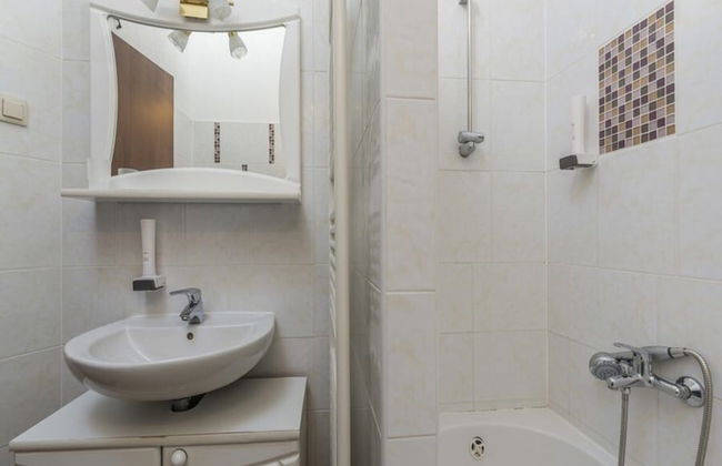 Holiday Home in Novigrad With Private Pool - Foto 23