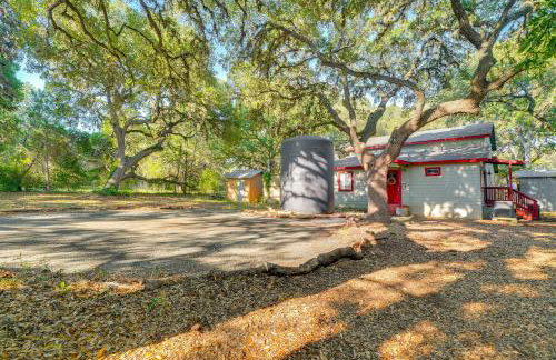 Peaceful Helotes Cabin Fire Pit, 9 Mi to Old Town - Foto 31