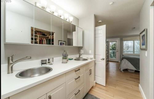 River Views 3bd 2ba Luxury Condo along Columbia Waterfront Renaissance Trail - Foto 23