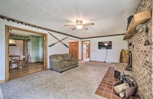 Family Friendly! Long Noble Lake Gem with Game Room - Foto 6