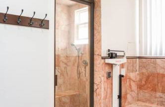 Entire Second Flr - Santa Monica Luxury Roman Villa - Foto 32